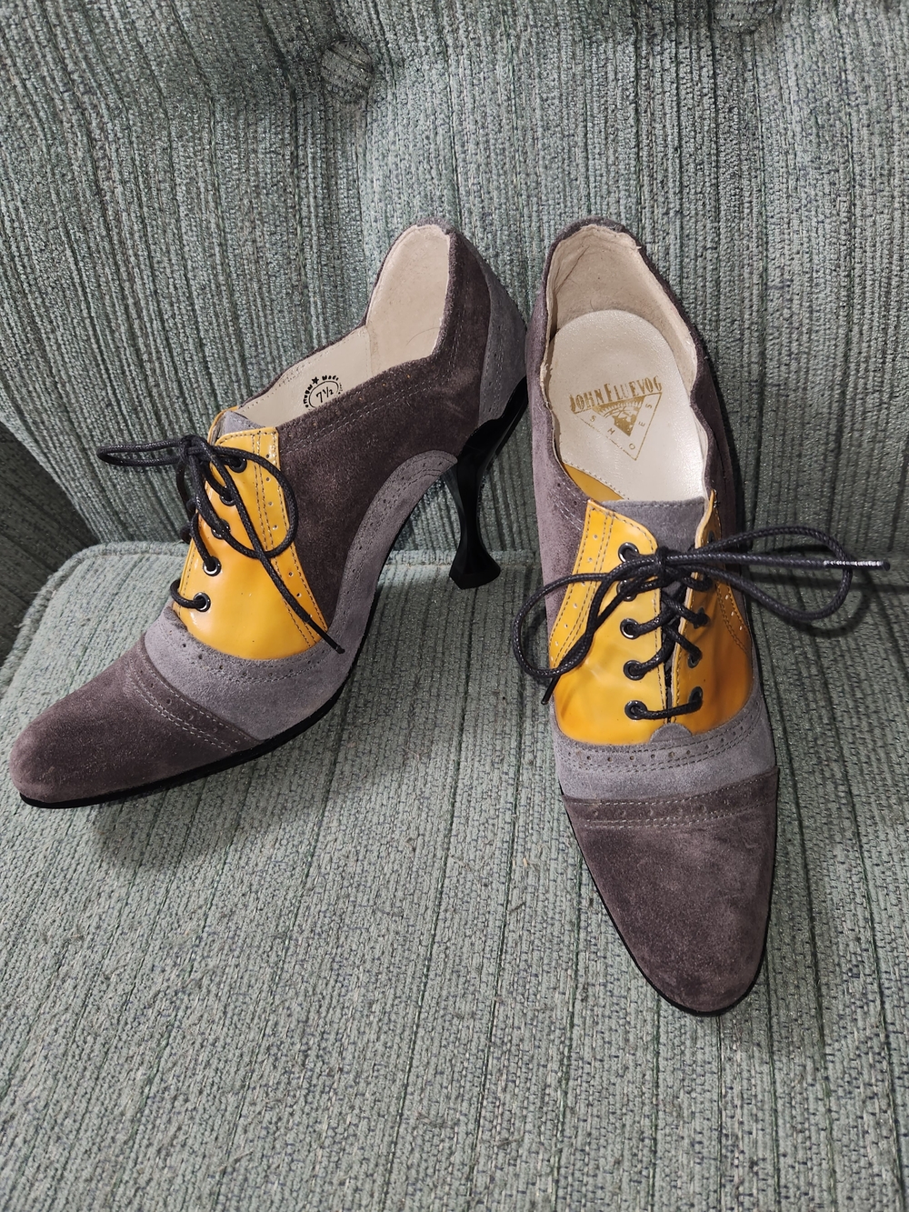 🍉John Fluevog Mansfield Lace-Up Heels